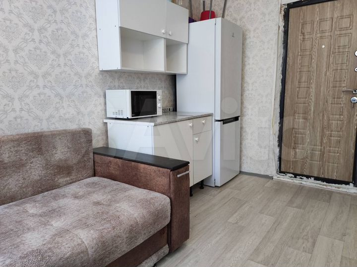 Комната 14 м² в > 9-к., 2/5 эт.