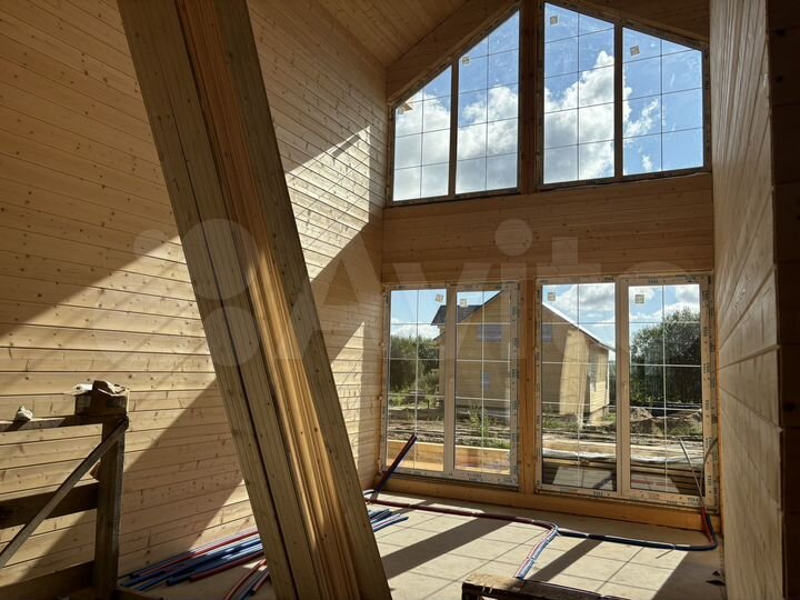 Дом 205 м² на участке 11 сот.