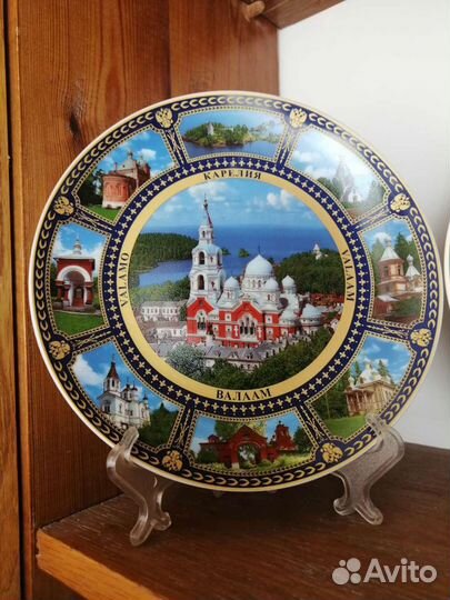 Коллекционные тарелочки разных городов