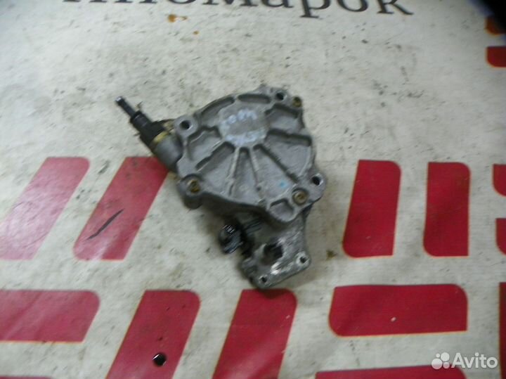 Насос вакуумный Peugeot 4007