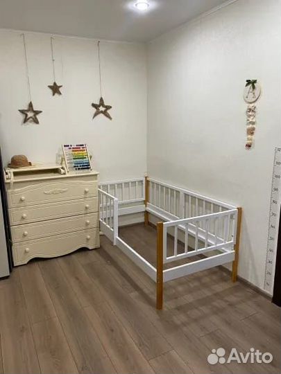 Кроватка высокий борт детская из массива Лисенок