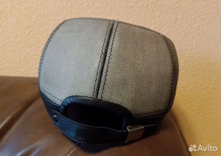 Мужская кожаная кепка