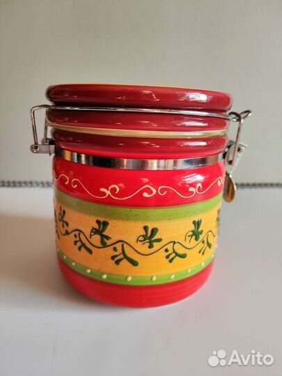 Банка для хранения,новая, керамика, с зажимом