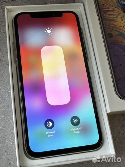 iPhone Xs, 64 ГБ