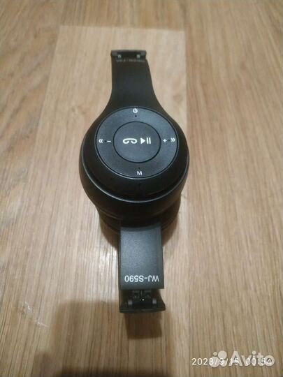 Беспроводные наушники