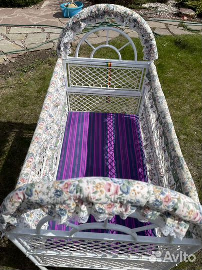 Детская кроватка металлическая