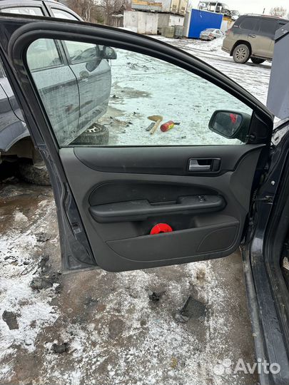 Дверные карты/Обшивки Ford Focus 2