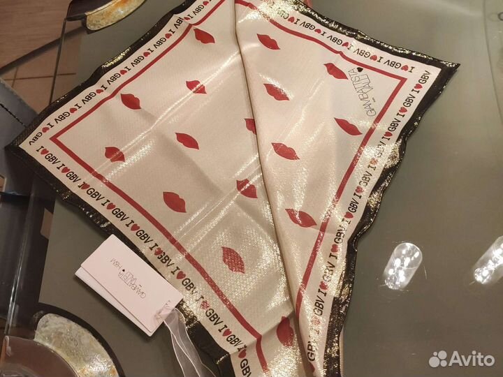 Новый платок шелковый H&M Giambattista Valli