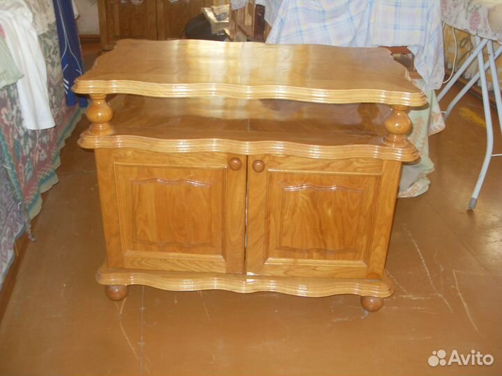 Тумбочка дубовая