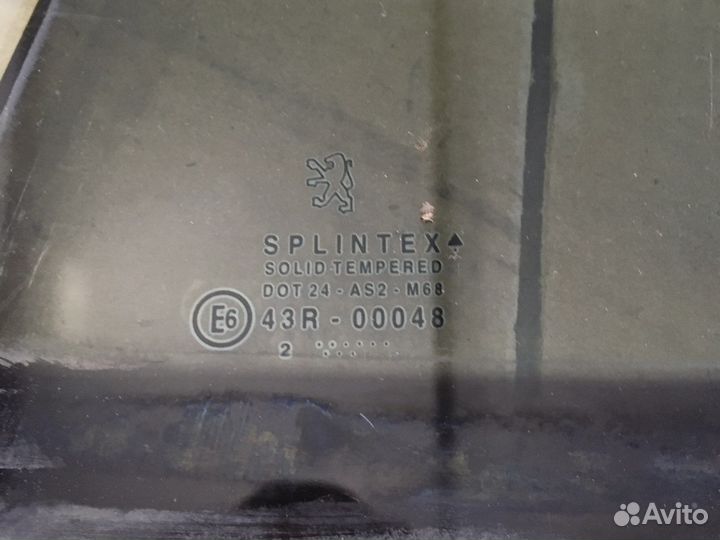 Стекло заднее левое Peugeot 307 (3085)