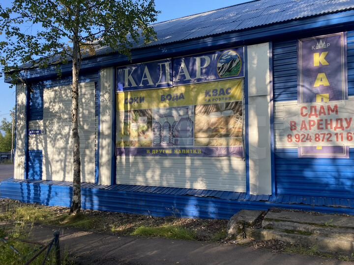 Здание, 370 м²