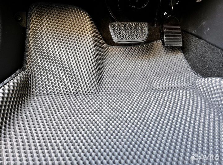 Eva коврики Toyota RAV4 V XA50 верхняя педаль