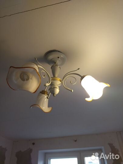 Люстра потолочная бу
