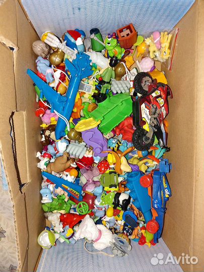 Игрушки из киндера