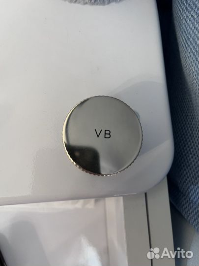 Спарклы от Victoria Beckham x Estée Lauder