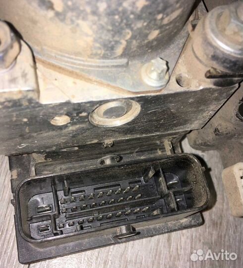 Блок ABS Renault Duster 1.6 K4M 2.0 F4R 2014