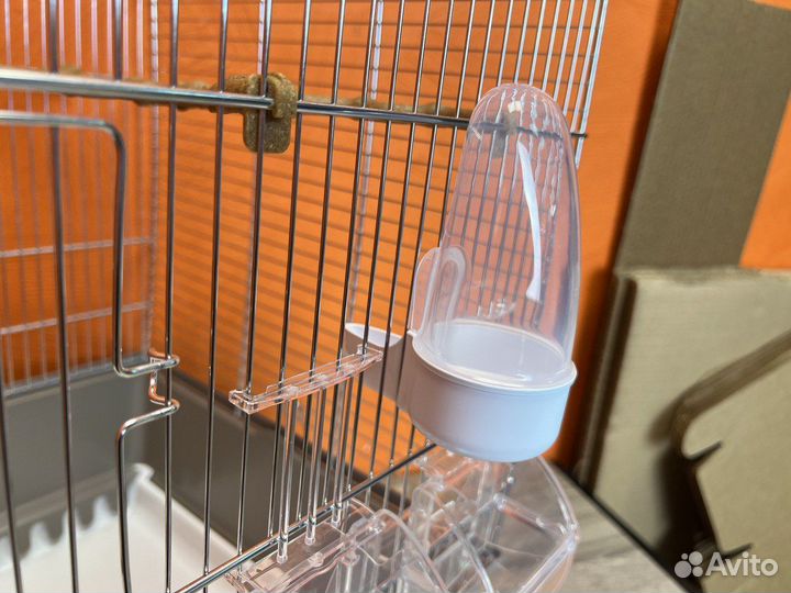 Клетка на подставке