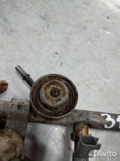 Рампа с форсунками Волга 31105 Крайслер