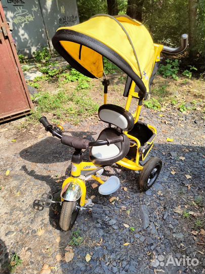 Детский трехколесный велосипед бу