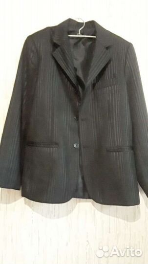 Пиджак, брюки, рубашка и жилетка для школьника