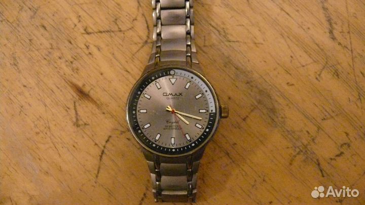 Часы кварц Omax Япония
