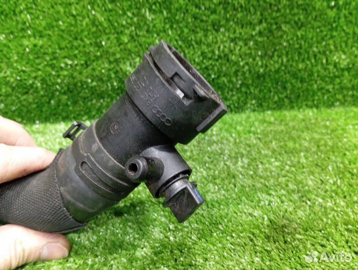 Патрубок Audi A6 C6 4F ccea 2010