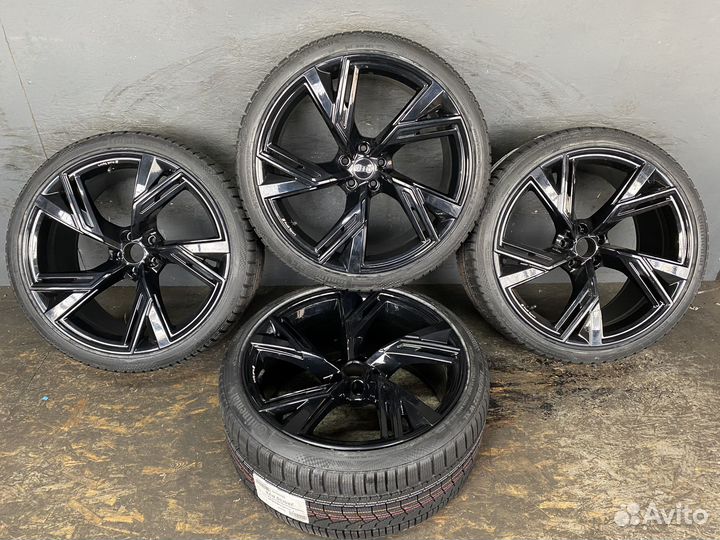 Оригинальные колеса на Audi Q8 / SQ8 R22