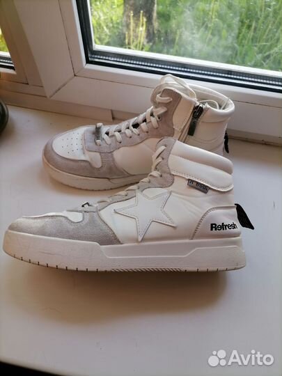 Кроссовки женские 38 размер