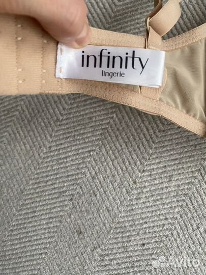 Бюстгальтер infinity 80 E