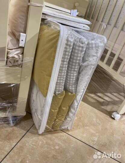 Продаю Кроватку Mommy Lux