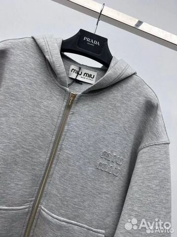 Miu miu свитшот. Miu miu худи. Толстовка twinset розовый. Miu miu худи. Miu miu худи.