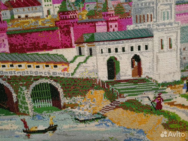 Вышитая картина крестиком в раме 65 года