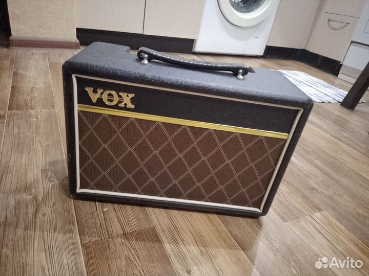 Vox pathfinder 10