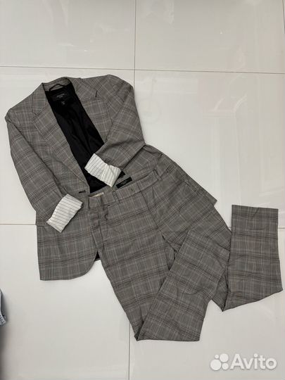 Костюм брючный