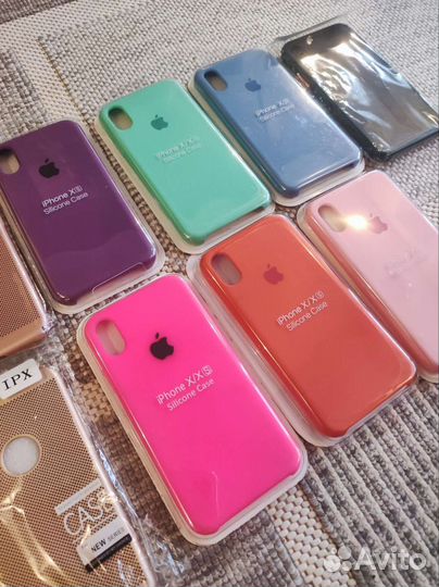 Чехлы на iPhone X/XS