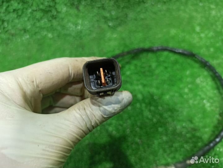 Датчик кислорода Galant (97-03) нижн б/у