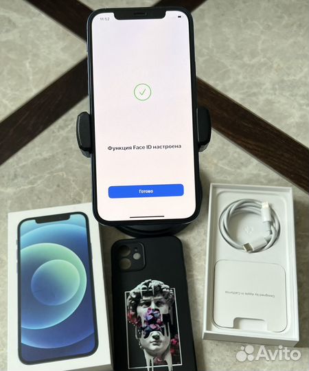 iPhone 12, 64 ГБ