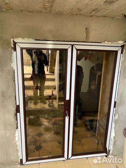 Изготовление пластиковых и алюминиевые окон и двер