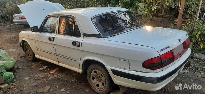 ГАЗ 3110 Волга 2.4 МТ, 2000, 300 000 км