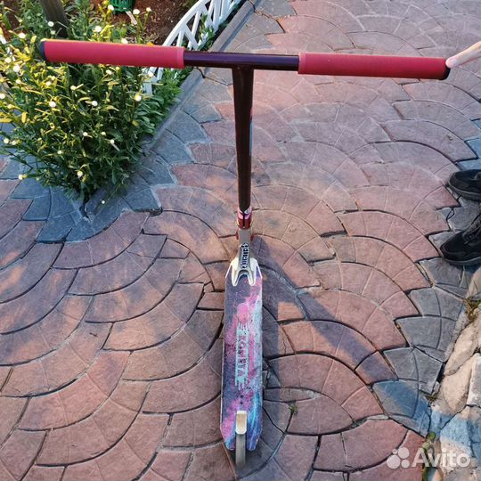 Трюковой самокат Hellride