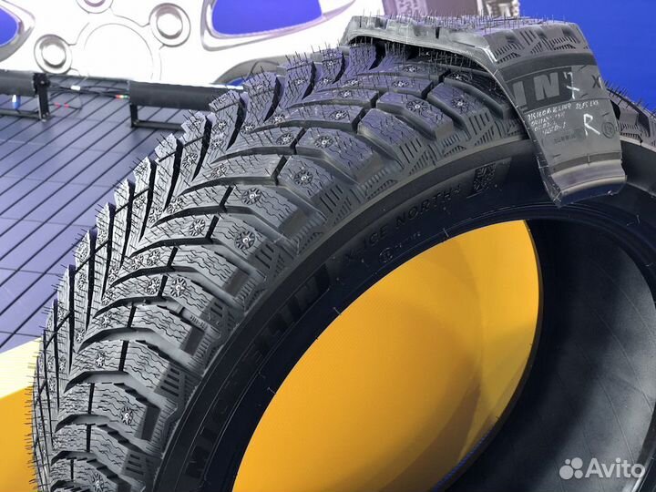 Michelin X-Ice North 4 285/40 R19 101