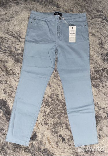 Джинсы новые 46