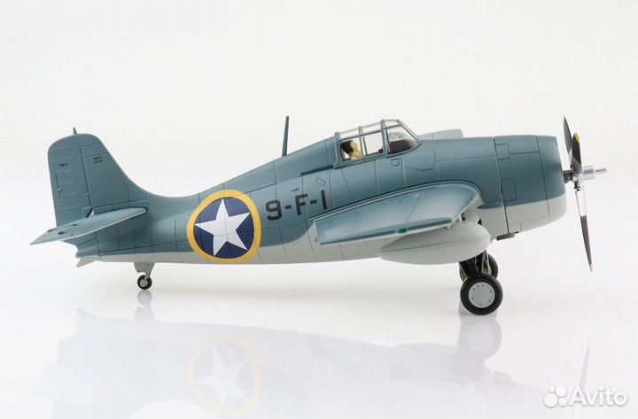 Модель самолета 1/48 Grumman F4F-4 Wildcat