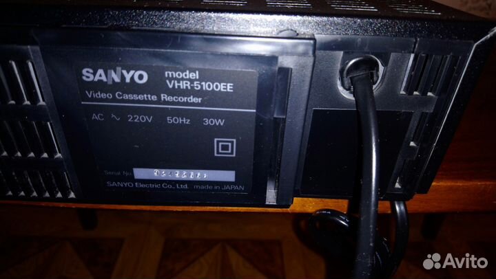 Видеомагнитофон sanyo VHR-5100EE