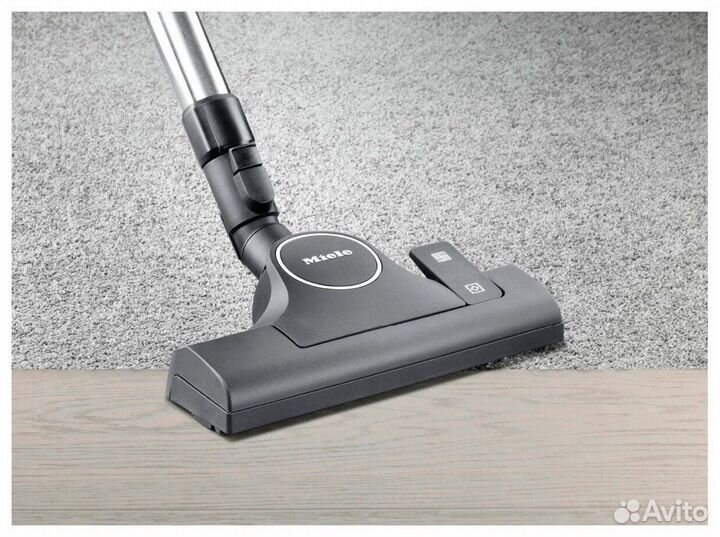 Пылесос miele Complete C3 Active красный