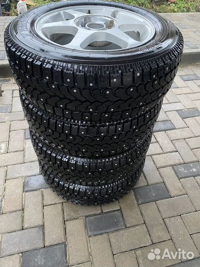 Зимняя резина на литых дисках r15