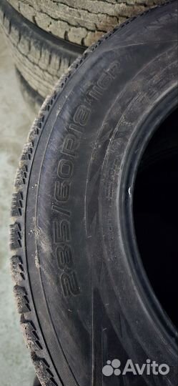 Nokian Tyres Hakkapeliitta R2 285/60 R18