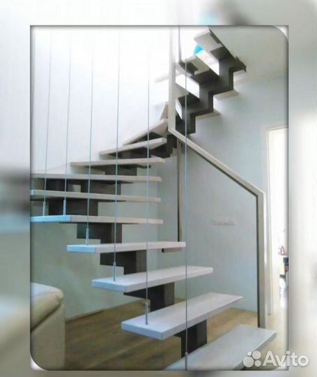 Металлический Каркас Г-образной Лестницы в Дом