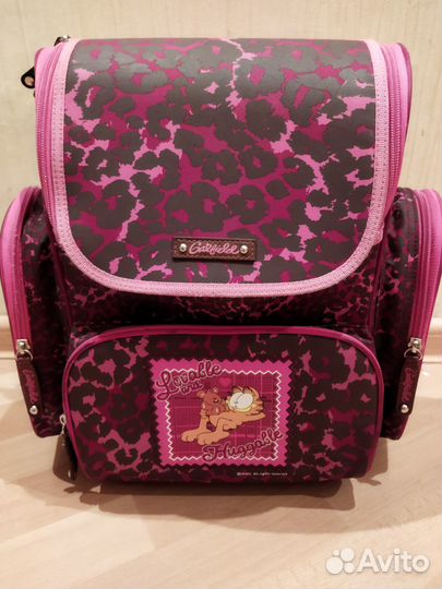 Рюкзак школьный