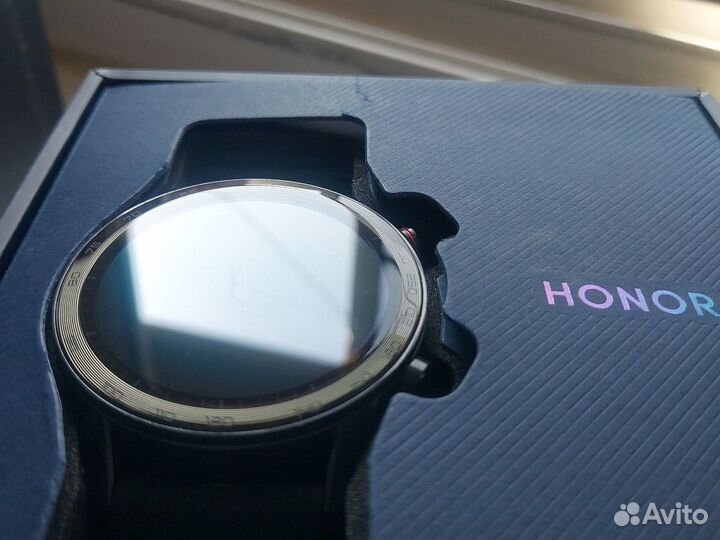 Смарт-часы Huawei Honor Magic Watch 2